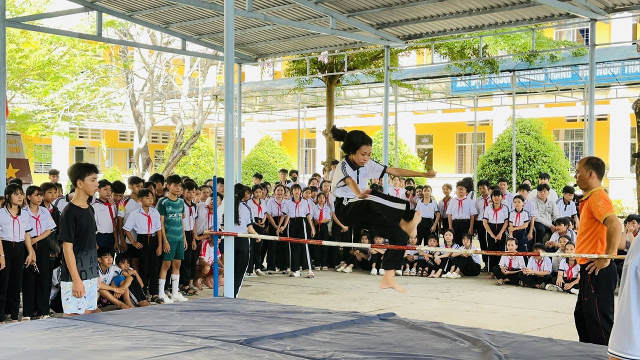 TRƯỜNG THCS HUỲNH HỮU NGHĨA  HỘI KHỎE PHÙ ĐỔNG CẤP TRƯỜNG  NĂM HỌC 2025 – 2026